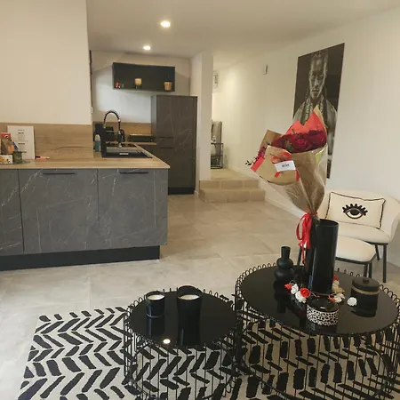 La 155 Superbe Centre Avec Piscine Apartment Mandelieu-la-Napoule